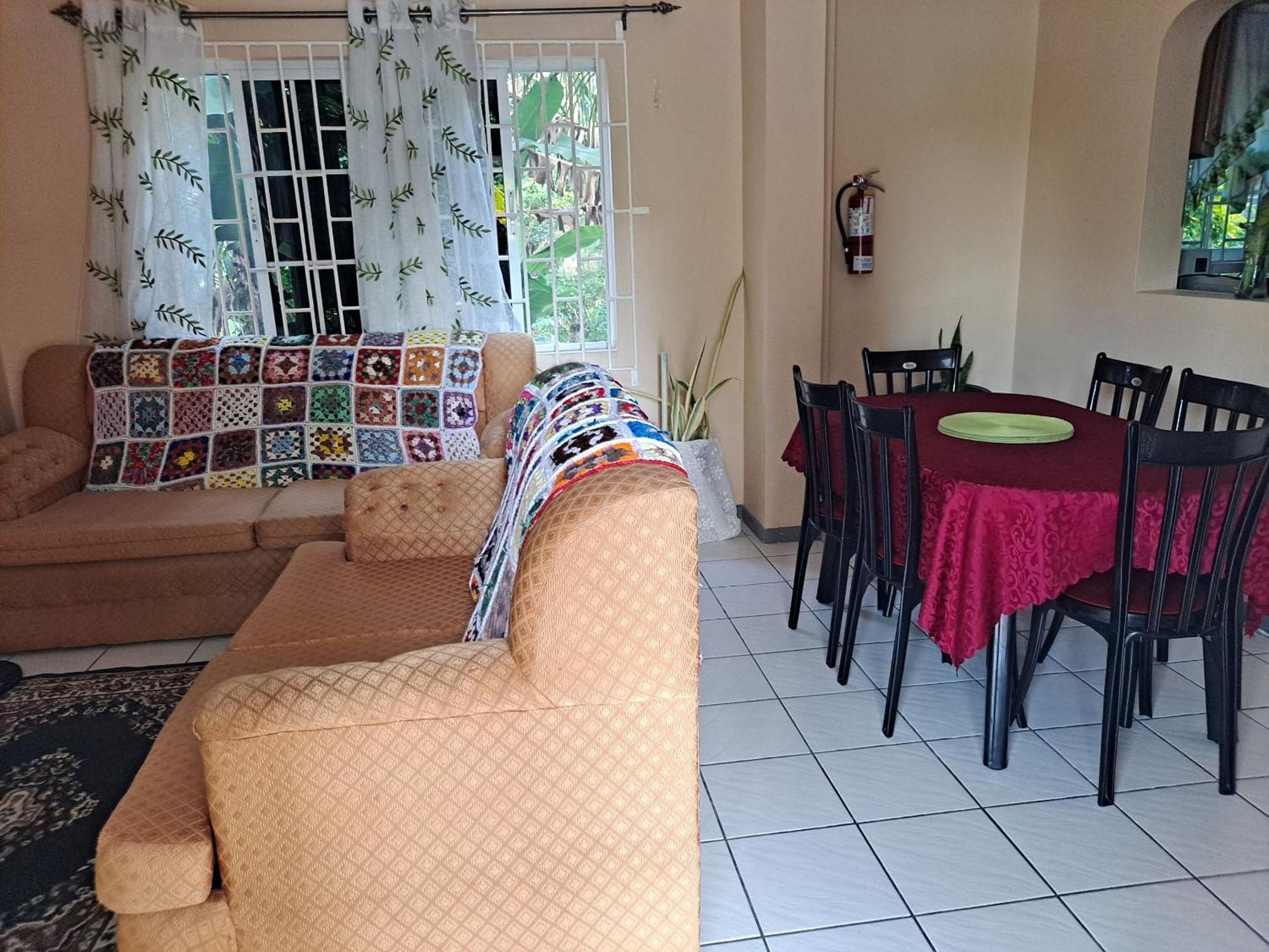 Chaudhry Holiday House Montego Bay Eksteriør billede