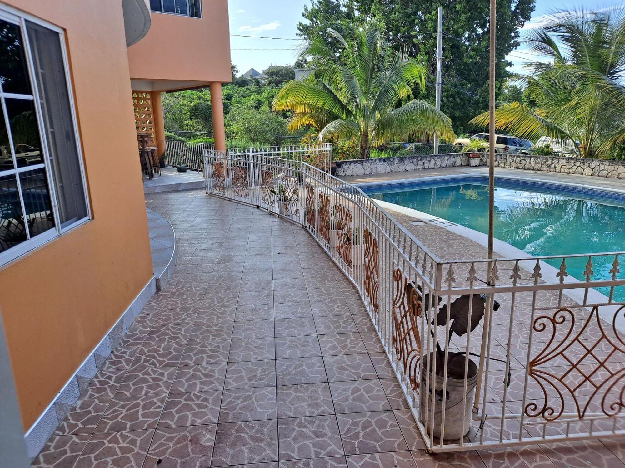 Chaudhry Holiday House Montego Bay Eksteriør billede